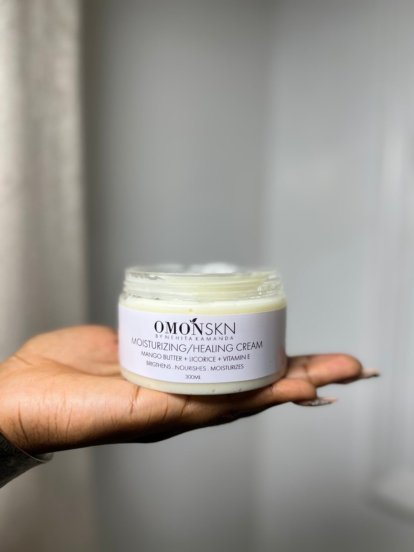 Moisturizing Healing Cream